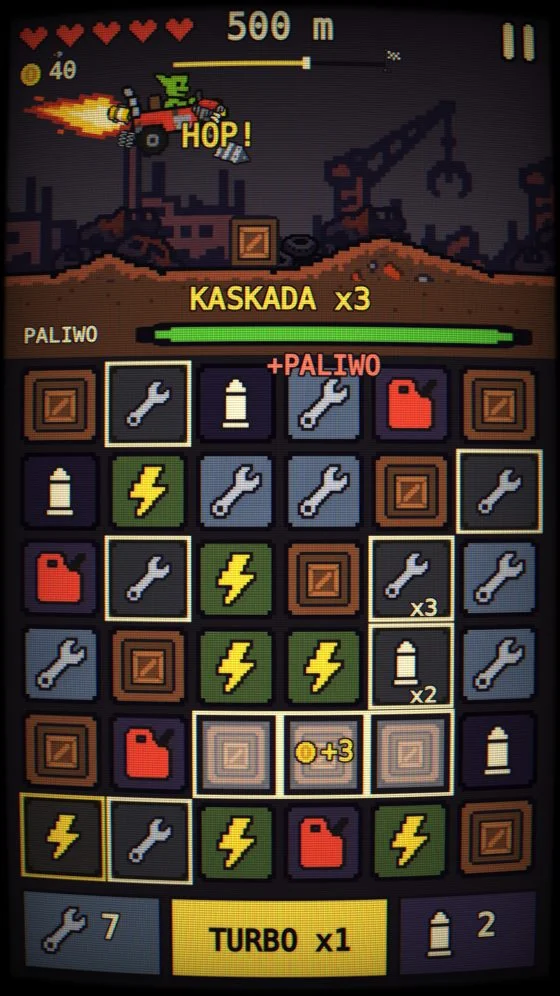 Gameplay: the goblin jumps his junk car, below it a tile board with a ×3 cascade